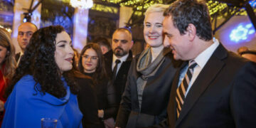 Kurti e Osmani duken sikur i kanë rregulluar pak raportet pas një vargu të gjatë mosmarrëveshjesh