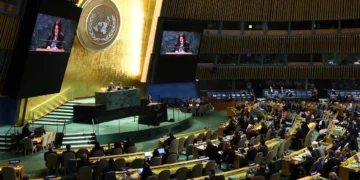 SHBA i bashkohet Rusisë për të votuar kundër rezolutës së OKB-së që dënon luftën e Rusisë kundër Ukrainës