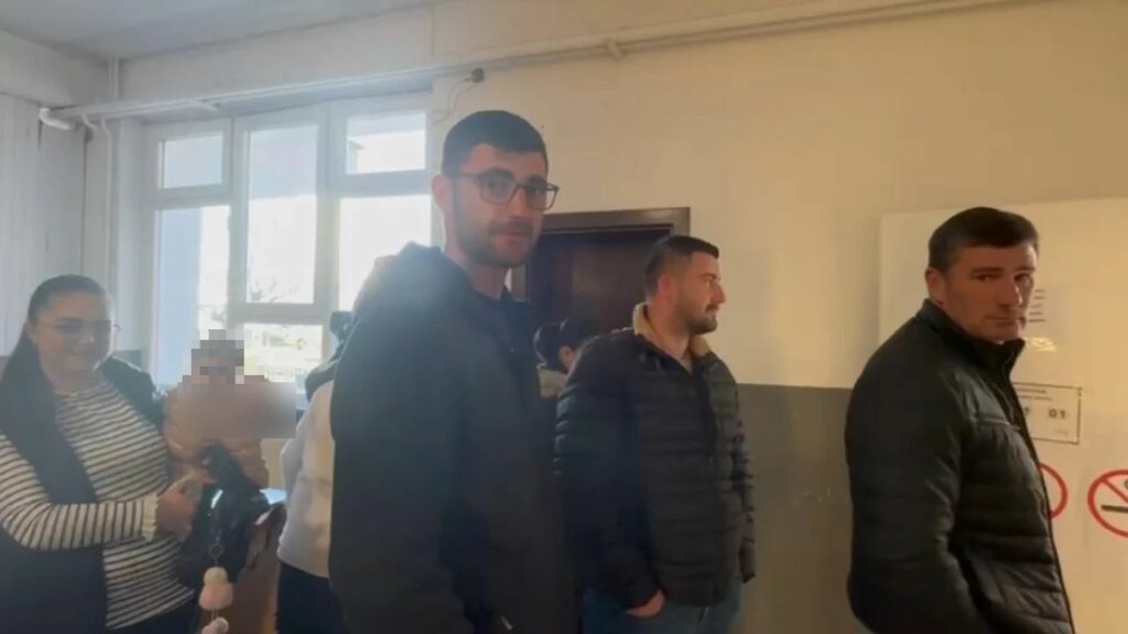 Ndodh në Malishevë, 26 anëtarët e një familjeje shkojnë së bashku të votojnë