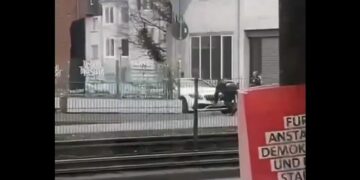 Gjyqi për vrasjen e boksierit shqiptar/ Dalin pamjet kur një nga të plagosurit rrëzohet në rrugë