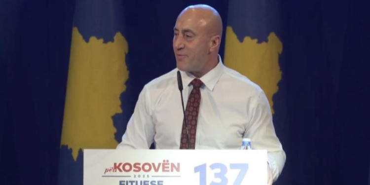 Haradinaj ironizon me Kurtin: Duhet me ua heq maskën, edhe qeben