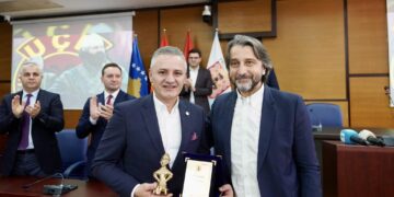 Rama: Prishtina ka caktuar lokacionin për vendosjen e shtatores së Adem Jasharit