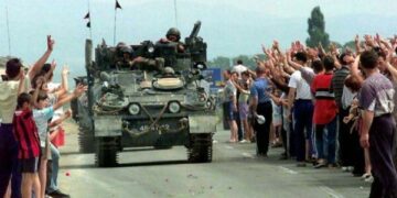 26 vjetori i bombardimeve të NATO’s, Abdixhiku citon Rugovën: Kosova shtet i pavarur e sovran, i anëtarësuar në NATO e BE dhe me miqësi të përhershme me SHBA