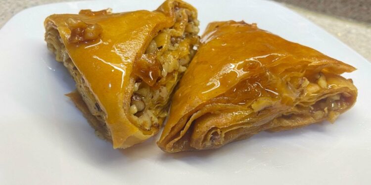 Seksi bëhet më i mirë për burrat nëse hanë arra