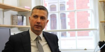 Çollaku: Kurtit i duket detyrë e vogël të jetë kryeministër – ëndrra e tij është të jetë baba i krejt shqiptarëve