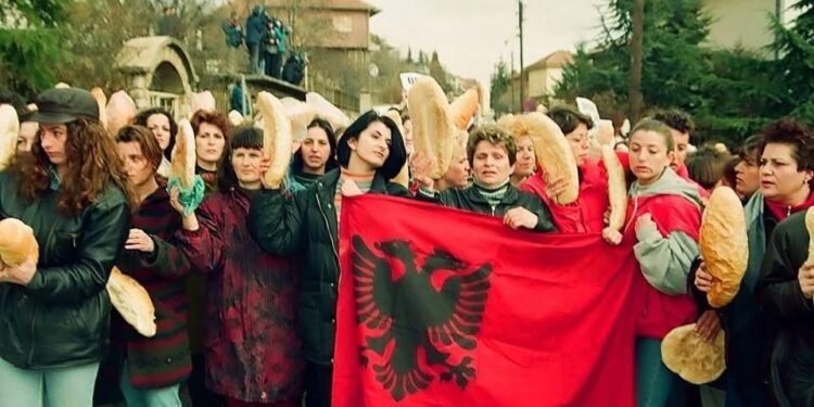 27-vjet më parë u protestua me bukë nga gratë për Drenicën