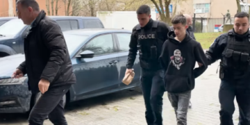 Një muaj paraburgim për të dyshuarin për vrasjen e 19-vjeçarit në Vushtrri