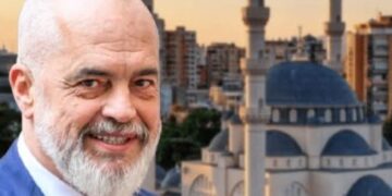 Rama iu uron besimtarëve myslimanë fillim të mbarë të Ramazanit