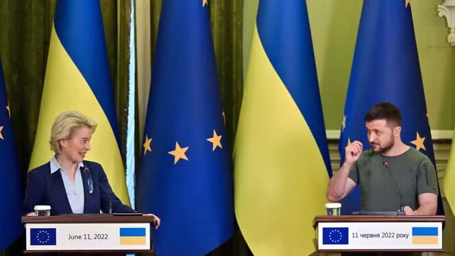 A mund të llogarisë Ukraina në BE pas pezullimit të ndihmës amerikane?