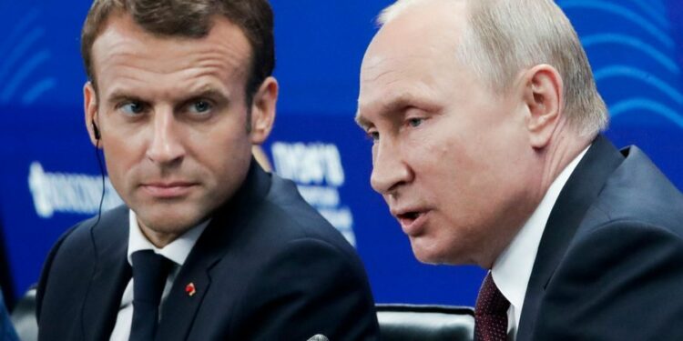 “Ka harruar si e pësoi Napoleoni”, Putin i përgjigjet Macronit