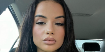 Rina Balaj vjen me poza provokuese nga ashensori