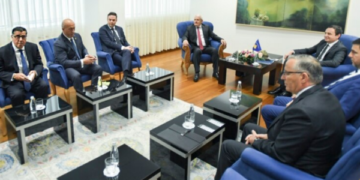 Qeveria ende e paarritshme