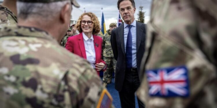 Zëvendësshefja e NATO-s, mesazh nga Prishtina: Përkushtimi ynë në Ballkan mbetet i fuqishëm