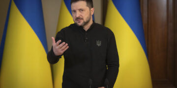 Zelensky pret “masa të forta” të SHBA-së kundër Rusisë nëse refuzon armëpushimin