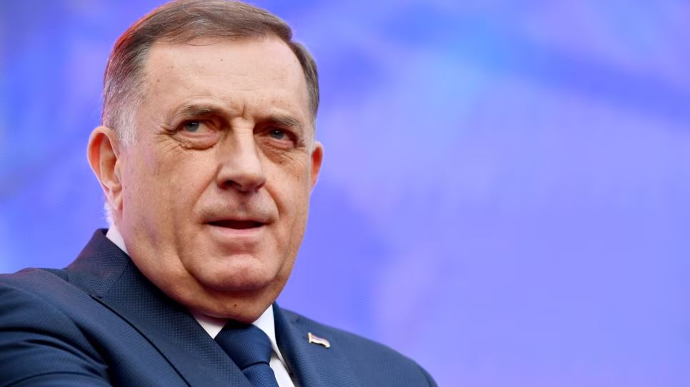 Dodik kërkon ndihmën e Rusisë për t’i shpëtuar arrestimit