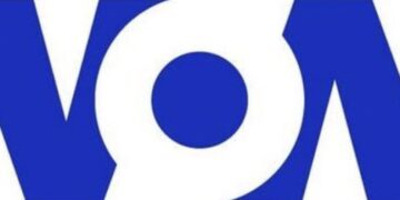 Gazetari Elez Biberaj thotë se Zëri i Amerikës “u hesht sot në emër të uljes së burokracisë federale”