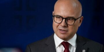 Parlamenti pranon dorëheqjen e kryeministrit Vuçeviç