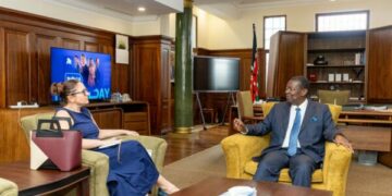 Zyrtari kenias publikon fotografi nga takimi me Ambasadoren e Serbisë që i shkoi për të protestuar për njohjen e Kosovës