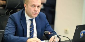 Zv/ministri i Drejtësisë tregon pasojat ligjore nëse Kurti s’dëshmon në Prokurorinë Speciale