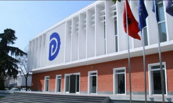 E PLOTË/ Lista e e kandidatëve për deputetë të Partisë Demokratike në zgjedhjet e 11 majit