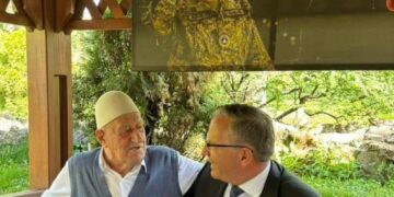 Hamza për vdekjen e Haxhi Thaçit: Shembull i njeriut me shpirt të madh, i lidhur me tokën, familjen dhe lirinë