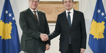 Kurti pret në zyrë historianin Oliver Schmitt – Flasin për mundësitë e bashkëpunimit