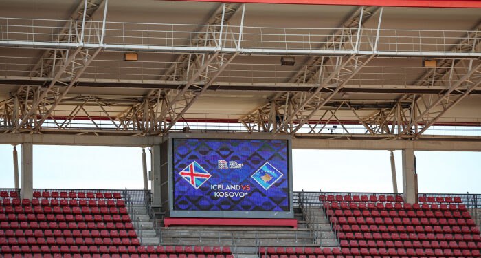 Skandal | Flamuri i Kosovës nuk vendoset në stadiumin e Murcias, emri shkruhet me fusnotë