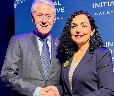 Presidentja me fjalë të mëdha për Bill Clintonin: Faleminderit për jetët e shpëtuara