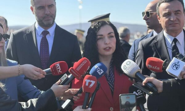 Osmani nga Prekazi: S’duhet të devijojmë nga rruga e shtruar nga sakrifica e dëshmorëve