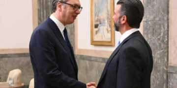 Mediat serbe: Djali i Trumpit do të takohet përsëri me Vuçiqin nesër në Beograd