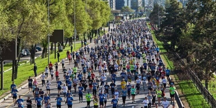 Dy vrapues humbin jetën gjatë gjysmë-maratonës në Almat