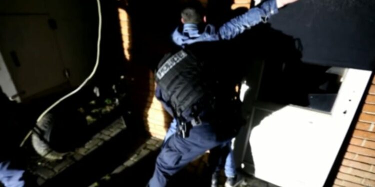 Hetuesit e Drenasit me aksion të suksesshëm/ Dy të arrestuar për shtatë vjedhje të rënda