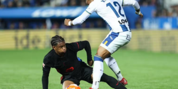 Lëndohet mbrojtësi i Barcelonës, mungon ndaj Dormundit, në dyshim edhe për ”El Clasico”