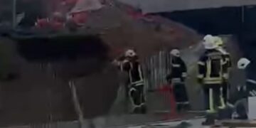 Dyshohet se ka vdekur një punëtor në hyrje të Prishtinës, nga shembja e dheut!