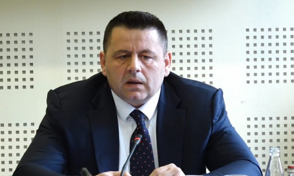 Edhe AAK konfirmon pjesëmarrjen në takimin me Konjufcën, Berisha: E kemi obligim ndaj qytetarëve