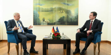 Kurti pret në takim ambasadorin Rohde, ZKM njofton për detajet