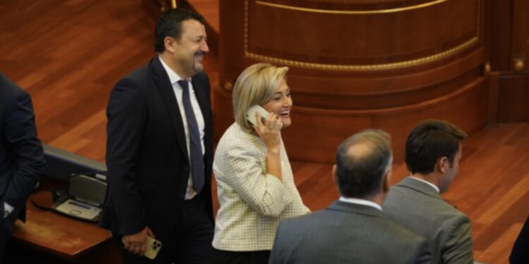 Kusari-Lila i zbulon kalkulimet e Kurtit para 15 prillit, në llogari edhe tri votat e Nismës