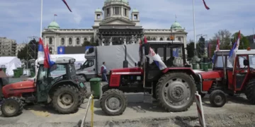 Tubimi pro-Vuçiq në Serbi – nisen edhe mbështetës nga Kosova