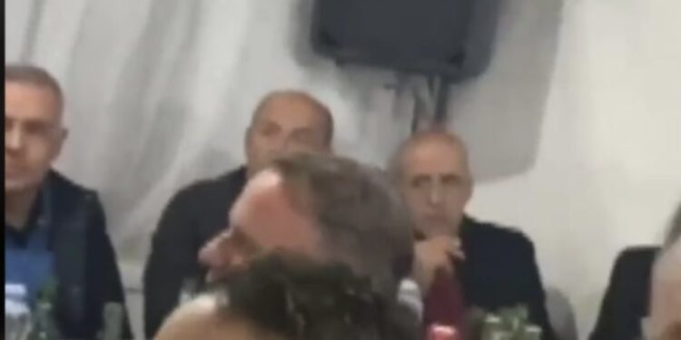 Në prani të zv.ministrit të Mbrojtjes: Festë me mish, raki dhe gjuajte me ar’më