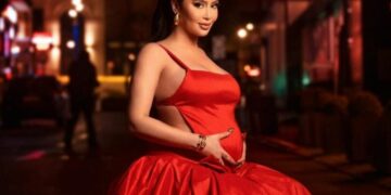 Dafina i blen karrocë ‘Lamborghini’ djalit