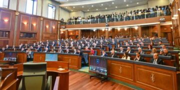 Betimi i deputetëve i pasigurt edhe të shtunën?