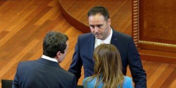 “Kurti dëshiron t’i ikë formimit të Qeverisë”/ Analistët: Me Albulena Haxhiun kandidate, s’mund të priten rezultate të reja