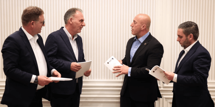 “Shihja veprat e jo fjalët – Ai është në komunikim të vazhdueshëm me Kurtin – më 4 prill janë takuar e kanë qëndruar në këtë lokal”, Haradinaj flet për Limajn