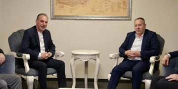 Limaj takohet me Gucatin: Nisma e përkushtuar të përmirësojë kushtet e veteranëve