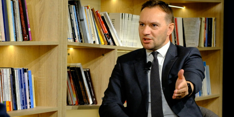 Zogaj: Kandidaturën e Limajt do ta analizonim