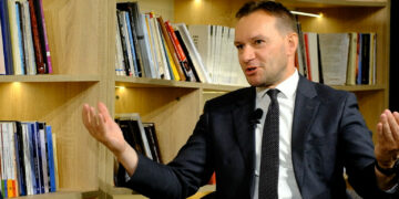Bllokada në Kuvend dhe pritjet që Limaj të jetë kryeparlamentar/ Zogaj: S’kemi hidhërime me askënd, kërkojmë transparencë
