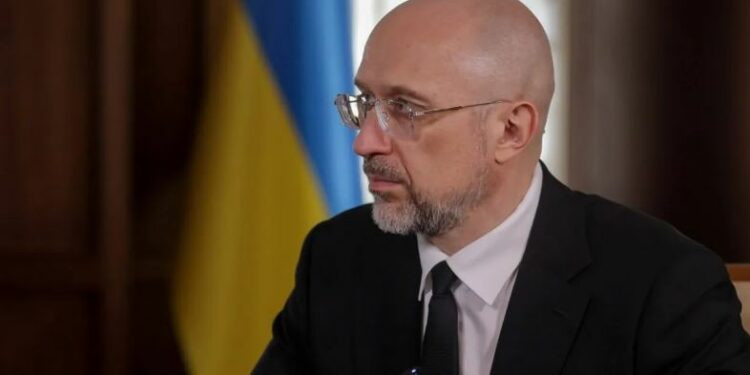 Kryeministri ukrainas thotë se janë të gatashëm të nënshkruajnë marrëveshje për mineralet brenda 24 orëve