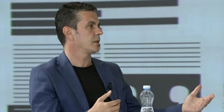 “Mjeshtër…” / Shala ‘zbulon’ planin e Kurtit: Refuzimi i ftesës nga PDK-LDK i konvenon atij