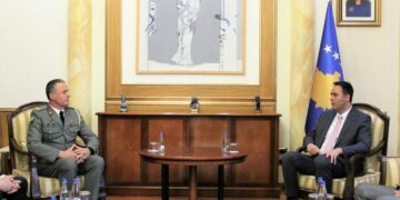 Konjufca takon delegacionin e Kursit të Lartë të Sigurisë dhe Mbrojtjes: Rreziku i Kosovës vjen nga Serbia