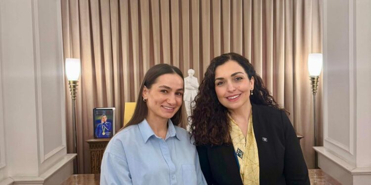 Osmani pret në Presidencë Majlinda Kelmendin: Një shembull që duhet ndjekur, ngriti flamurin tonë në piedestalin më të lartë!